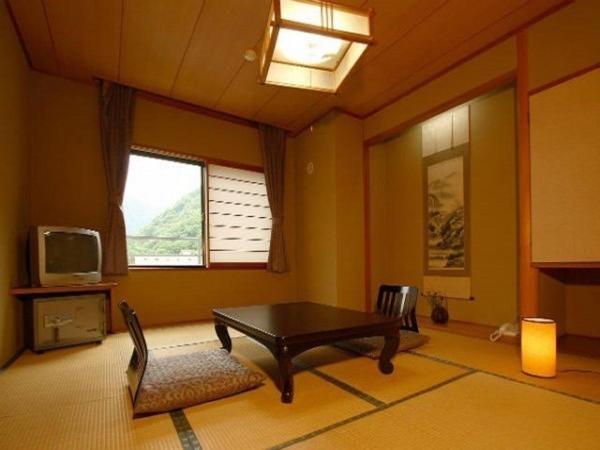 Bouzantei Kotobuki Ueda Quarto foto